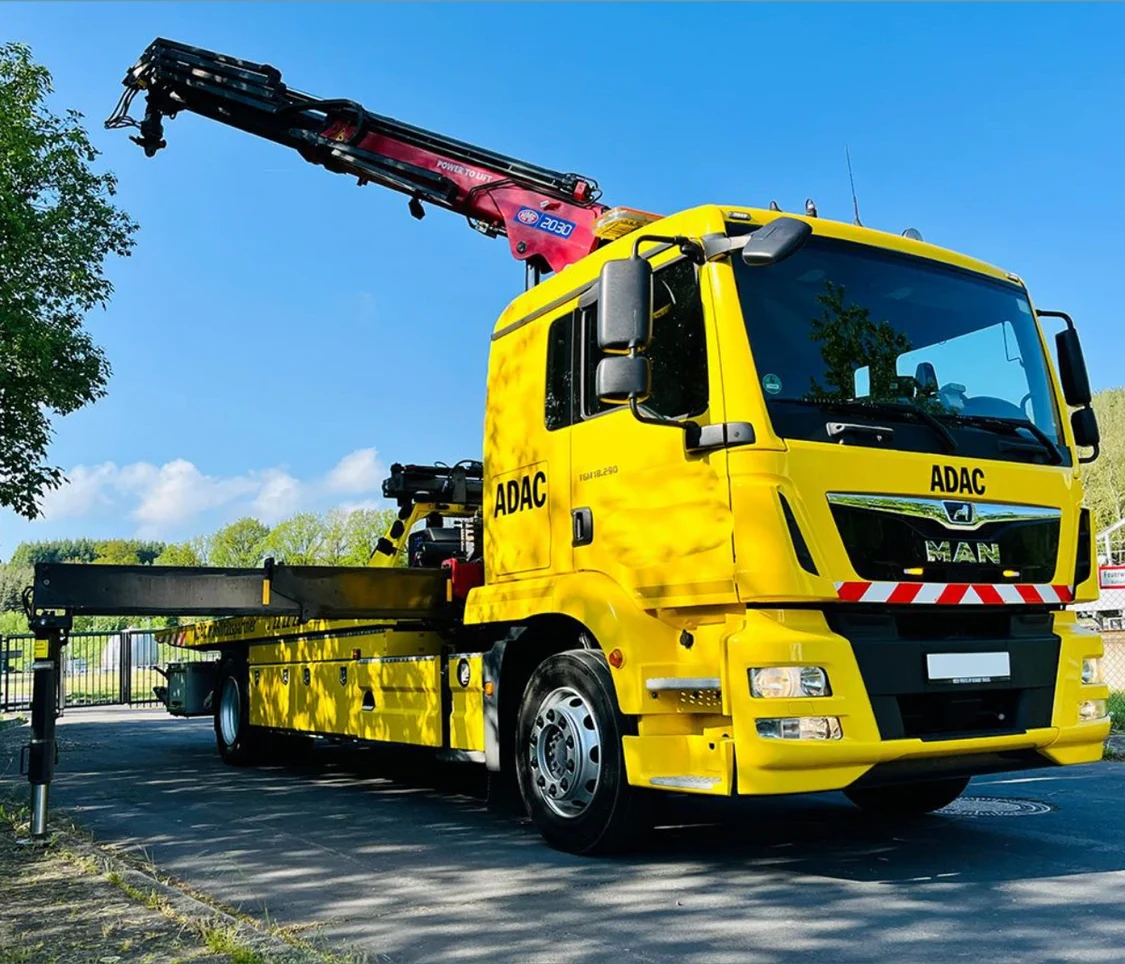 FairPlay 24/7 Abschleppwagen mit Ladekran